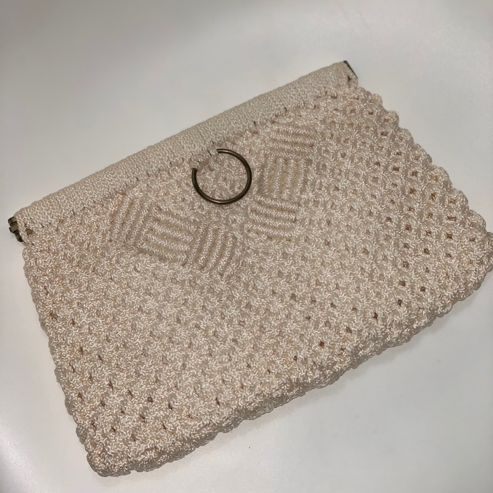 Unbranded knit clutch